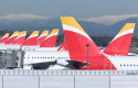 ep archivo   aviones de iag aparcados en las pistas del aeropuerto de barajas