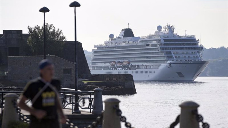 ep archivo el crucero viking sky arriba al muelle de trasatlanticos del puerto de a coruna a 11 de ep archivo el crucero viking sky arriba al muelle de trasatlanticos del puerto de a coruna a 11 de