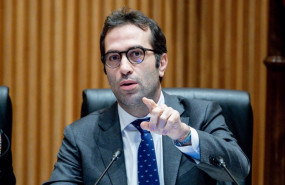 ep archivo   el ministro de economia comercio y empresa carlos cuerpo comparece ante la comision de