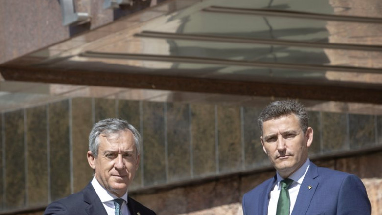 ep archivo el presidente y el director general de eurocaja rural en la sede de la entidad ep archivo el presidente y el director general de eurocaja rural en la sede de la entidad