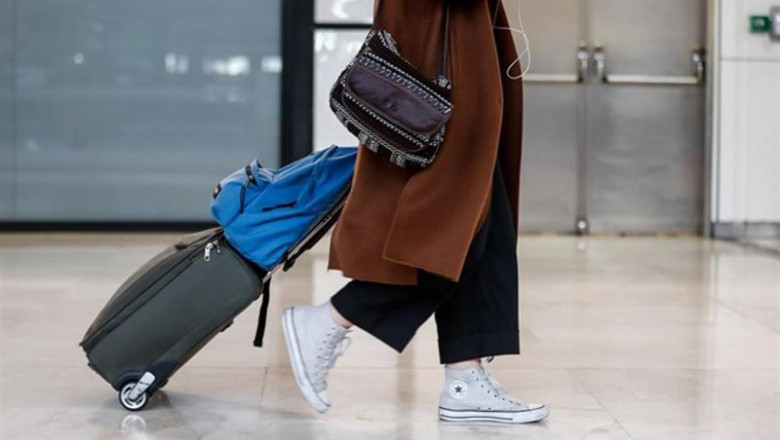 ep archivo   una mujer en un aeropuerto