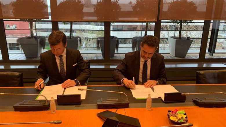 Bankinter y Rehabiterm firman un acuerdo para impulsar la rehabilitación energética en edificios | REHABITERM ep bankinter y rehabiterm firman un acuerdo para impulsar la rehabilitacion energetica en edificios