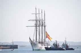 ep buque juan sebastian elcano entrandopuertocadiz