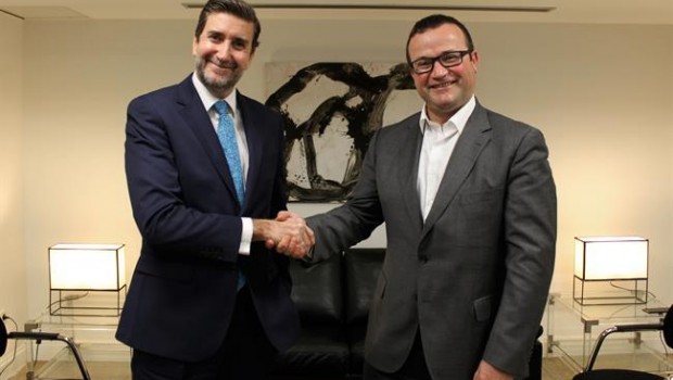 ep economiaempresas- proveedor tecnologico dxcincorporala ceoe