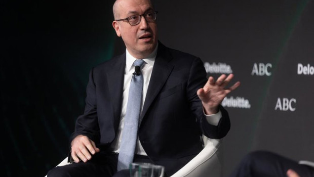 ep el ceo de bbva onur gen durante el 32 encuentro del sector financiero de deloitte y abc en madrid