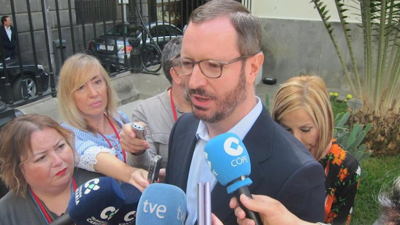 ep el portavoz del pp en el senado javier maroto atiende a los periodistas en el parlamento