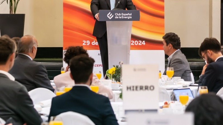 ep el presidente de naturgy y enerclub francisco reynes en la presentacion del informe world energy ep el presidente de naturgy y enerclub francisco reynes en la presentacion del informe world energy