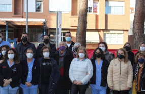 ep el secretario general de ugt pepe alvarez con trabajadoras de la residencia de mayores de