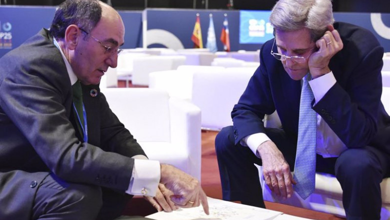 Ignacio Galán, presidente de Iberdrola, junto a John Kerry | Iberdrola ep ignacio galan presidente de iberdrola junto a john kerry
