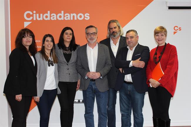 José Manuel Villegas con miembros de Ciudadanos Galicia | CIUDADANOS ep jose manuel villegasmiembrosciudadanos galicia