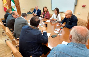ep la consejera carmen crespo se reune con representantes del sector pesquero en almeria ep la consejera carmen crespo se reune con representantes del sector pesquero en almeria