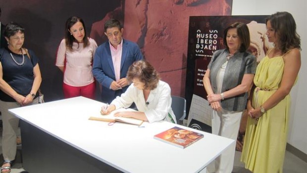 ep la vicepresidentagobierno carmen calvo enmuseo iberojaen