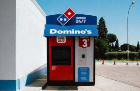 ep puesto de vending de dominos pizza