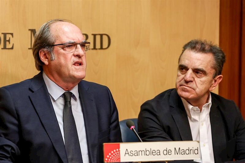 https://img6.s3wfg.com/web/img/images_uploaded/1/b/ep_angel_gabilondo_y_el_secretario_general_del_partido_socialista_de_madrid_jose_manuel_franco.jpg
