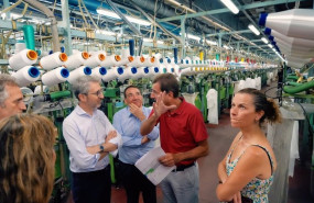 ep archivo el conseller arcadi espana visita la fabrica de la empresa marie claire en una imagen ep archivo el conseller arcadi espana visita la fabrica de la empresa marie claire en una imagen