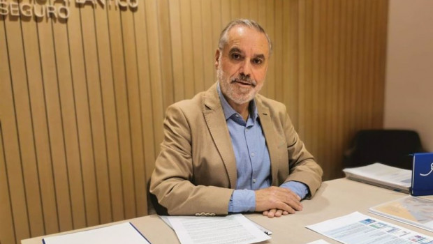 ep archivo   el director del instituto atlantico del seguro inade adolfo campos
