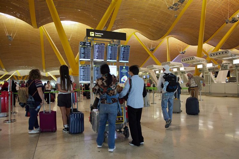 Los aeropuertos de Aena en España registran 29,5 millones de pasajeros en octubre (+4,4%)