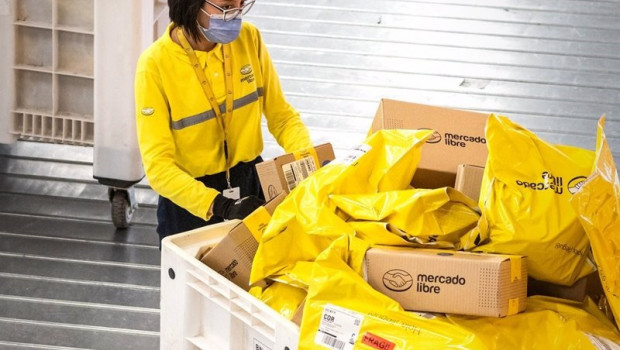 ep archivo   trabajadora de mercado libre