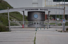 ep archivo vista de la puerta 4 de la fabrica de volkswagen navara archivo ep archivo vista de la puerta 4 de la fabrica de volkswagen navara archivo