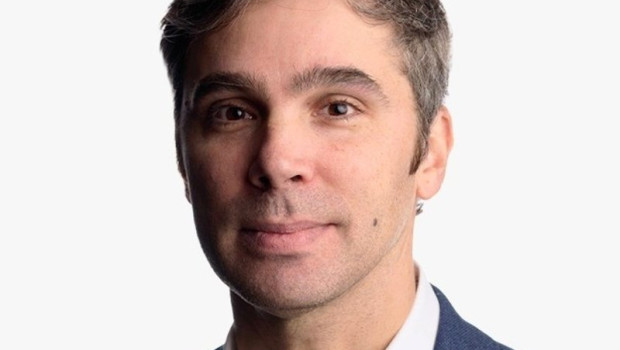 ep el director gerente de houlihan lokey martin alenar