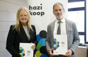 ep el presidente de hazikoop mikel larrea y la nueva directora marta areizaga