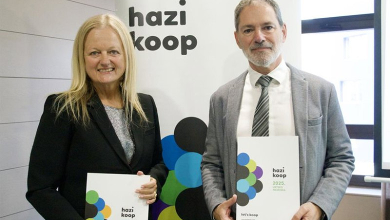 ep el presidente de hazikoop mikel larrea y la nueva directora marta areizaga ep el presidente de hazikoop mikel larrea y la nueva directora marta areizaga