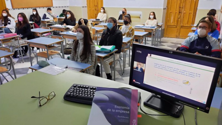 El Proyecto Edufinet de Unicaja incorpora a los niños de Educación Primaria | UNICAJA ep el proyecto edufinet de unicaja incorpora a los ninos de educacion primaria