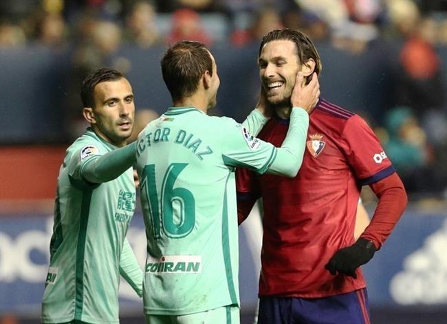 ep granada aprovecha tropiezosponerse liderempatarosasuna