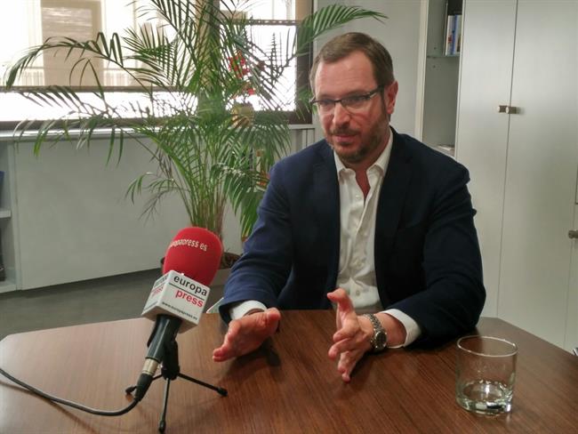 Javier Maroto, vicesecretario Sectorial del PP, entrevistado por Europa Press | EUROPA PRESS ep javier maroto vicesecretario sectorialpp entrevistadoeuropa press