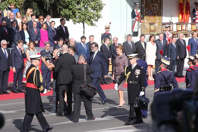 Los Reyes junto a Rajoy en el desfile del día de la Hispanidad, el 12 de octubre | EUROPA PRESS ep los reyesa rajoydesfilediala hispanidad 12octubre