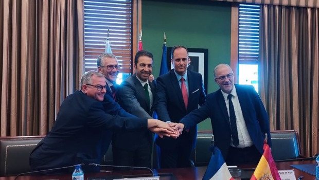 ep ndpfoto los puertos de vigo y lorient firman un acuerdo de colaboracion historico en materia