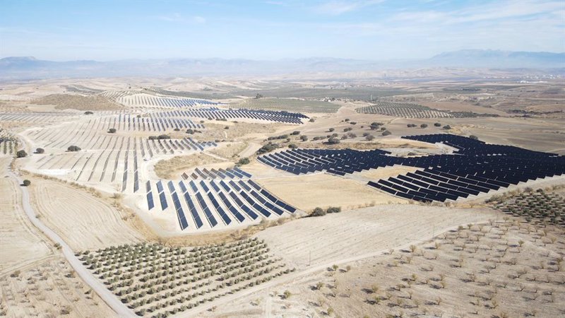 Plenitude adquiere el 49% de una cartera fotovoltaica de EDP Renewables en EEUU