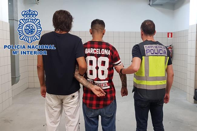 Prófugo italiano detenido en Barcelona por tráfico de drogas | POLICÍA NACIONAL ep profugo italiano detenidobarcelonatraficodrogas