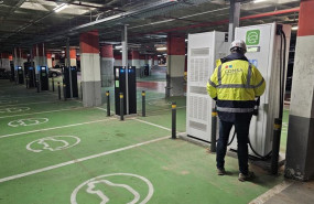 ep puntos de recarga en el aeropuerto de barcelona