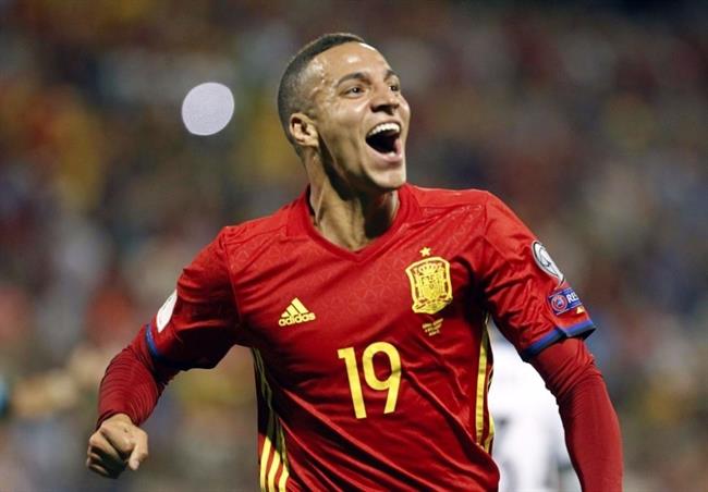 Rodrigo celebra un gol con la selección española | LALIGA ep rodrigo celebragolla seleccion espanola