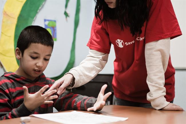 Voluntario del programa de Save The Children contra la pobreza infantil | SAVE THE CHILDREN ep voluntarioprogramasave the childrenla pobreza infantil