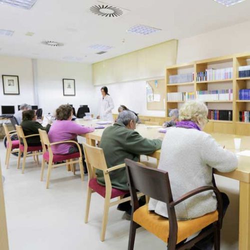 residencia de ancianos en sevilla cer esparinas
