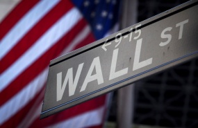 wall-street-sort-sa-loupe-pour-y-voir-plus-clair wall-street-sort-sa-loupe-pour-y-voir-plus-clair