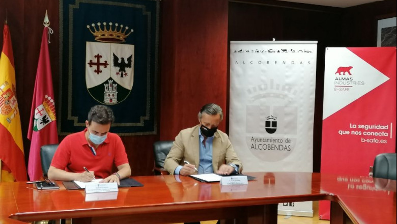 1627040298 firma convenio 4