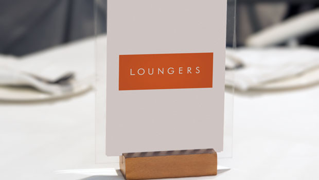 dl loungers plc objectif consommation discrétionnaire voyages et loisirs restaurants et bars logo 20230425 0842