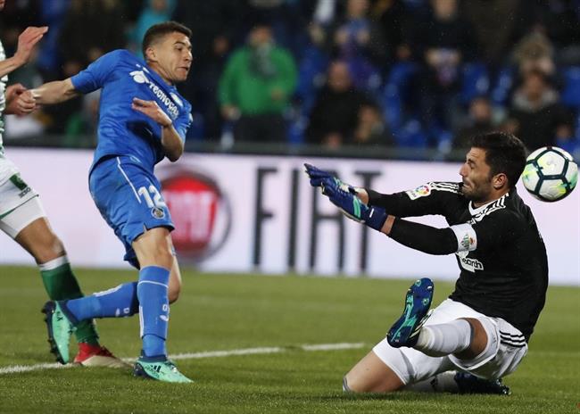 ep adan detienerechacepenaltiportillogetafe-betis