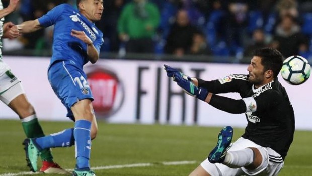 ep adan detienerechacepenaltiportillogetafe-betis