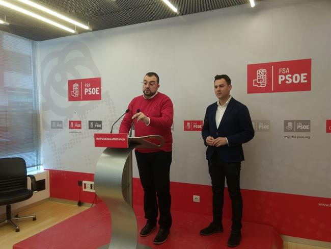 Adrián Barbón y Javier Cendón. | EUROPA PRESS. ep adrian barbonjavier cendon