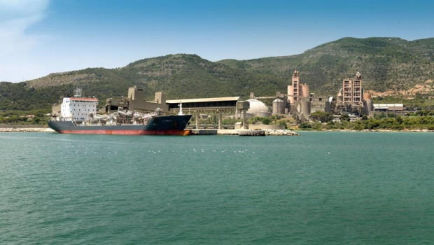 ep archivo   fabrica de cemento de cemex en alcanar tarragona
