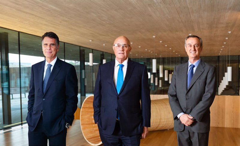 González-Bueno, nuevo CEO de Sabadell, reorganiza los negocios del banco en España