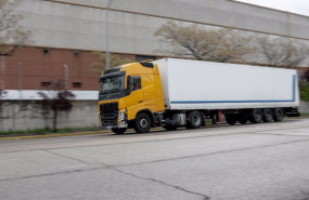 ep archivo   un camion llega a mercamadrid