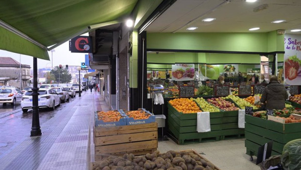 ep archivo   una fruteria en arteixo a coruna espana
