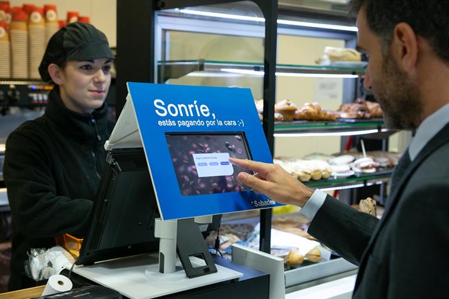 BANCO SABADELL ep banco sabadell lanzasistemapagotravesreconocimiento facial