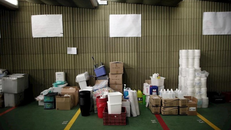 Cajas en el centro logístico de la Comunidad de Madrid con donaciones de material sanitario | Eduardo Parra - Europa Press ep cajas en el centro logistico de la comunidad de madrid con donaciones de material sanitario