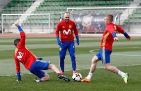 ep deulofeu entrenandoiniesta